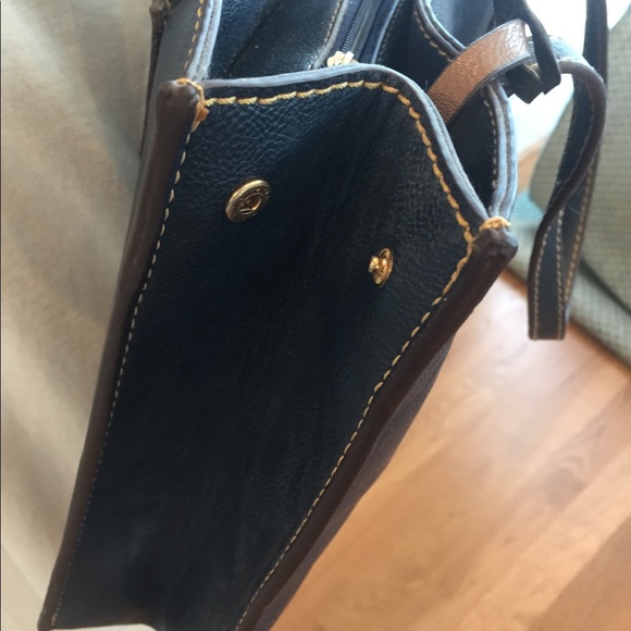 SOLD/NOTFORSALE Navy briefcase/purse/wallet set faux leather - Picture 8 of 16